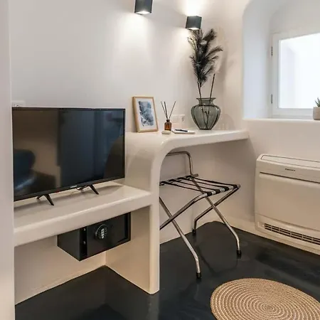 Vakantiehuis Afrodite Sea View Beauty With Rooftop Jacuzzi *