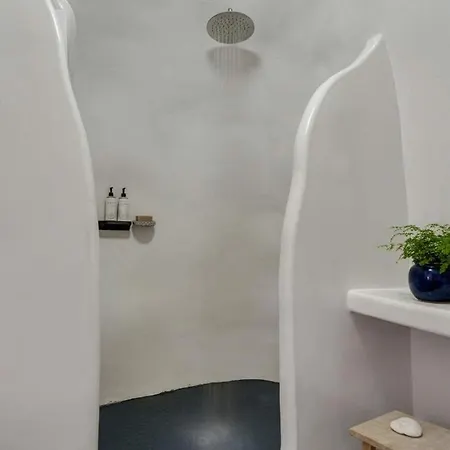 Afrodite Sea View Beauty With Rooftop Jacuzzi Feriehus Fira (Santorini)