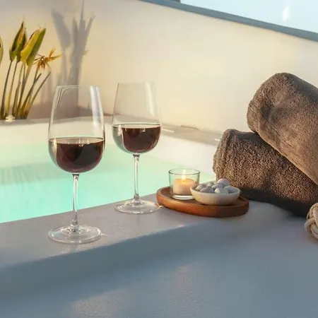 Feriehus Afrodite Sea View Beauty With Rooftop Jacuzzi Fira (Santorini)